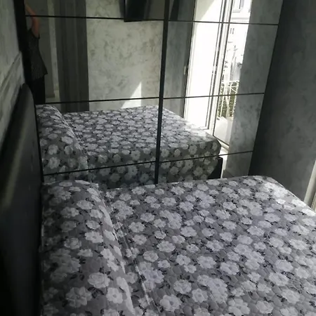 Apartment Posillipo 9 *