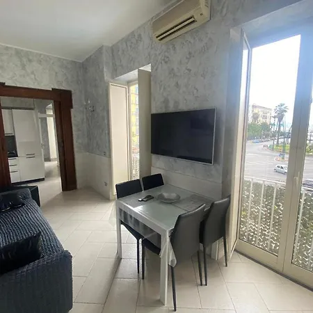 Apartment Posillipo 9 *